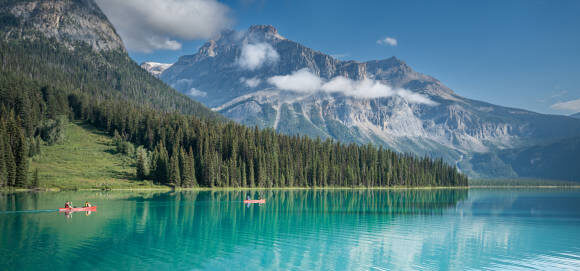 Discover the Perfect Season to Explore Canada