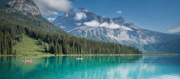 Season to Explore Canada