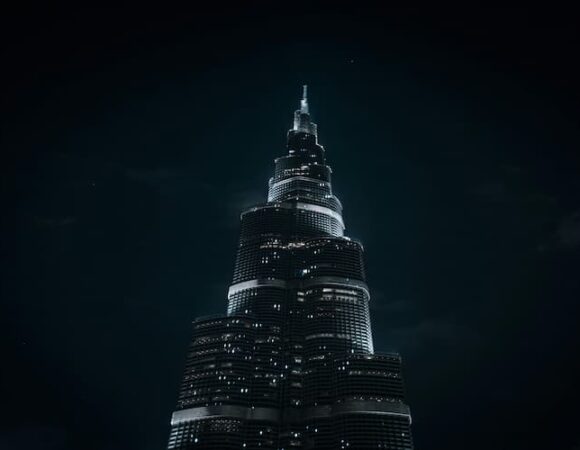 Family Experience at Dubai Burj Khalifa 124 Floor: Tips & Activities